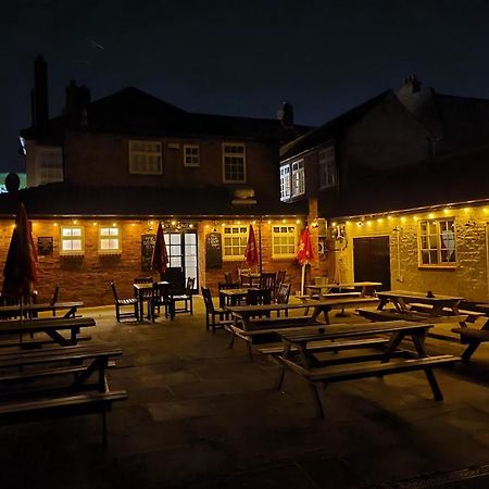 Gillygate Bar And Rooms Йорк Экстерьер фото